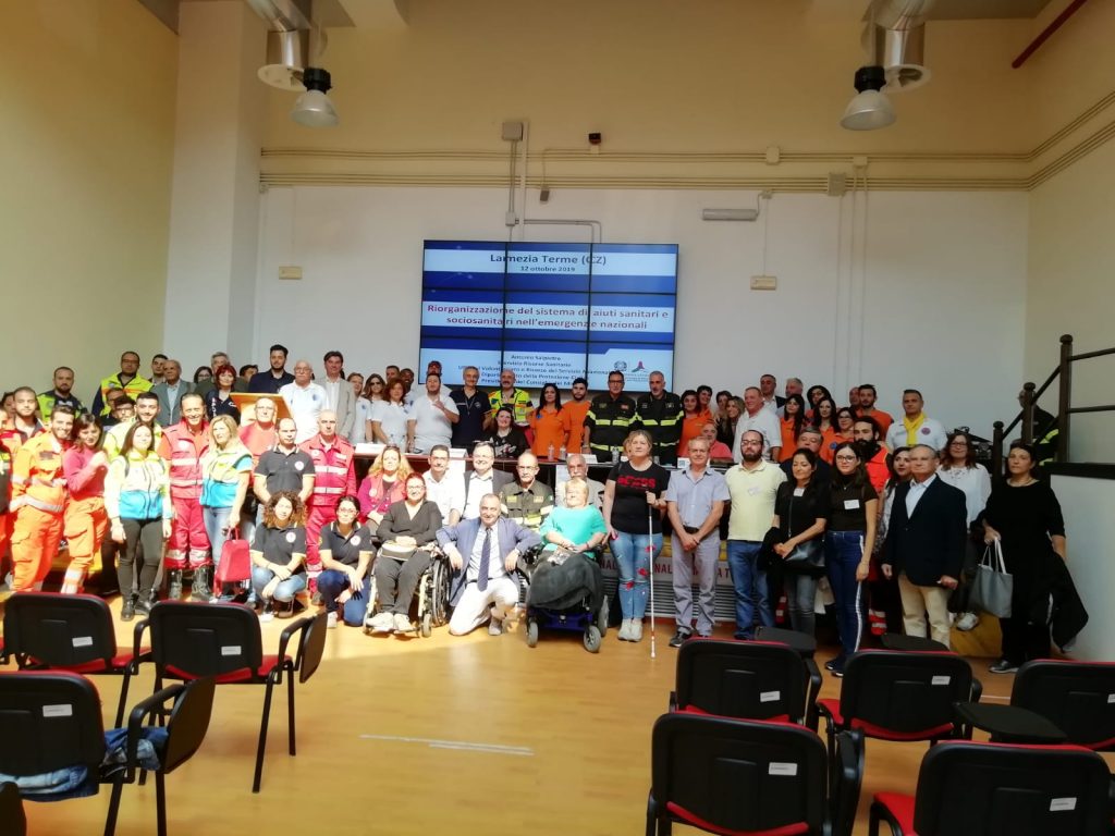 La pianificazione e la gestione dell'emergenza foto fatta durante l'evento a Lamezia Terme con tutti i protagonisti il 12 ottobre 2019